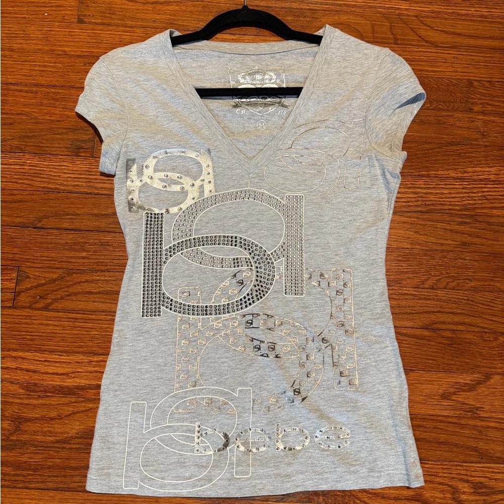 BEBE Light Gray Embellished V-Neck Tee